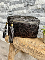 Load image into Gallery viewer, luscious scarves Animal Print Italian Leather Soft Crossbody / Camera Bag / Handbag
