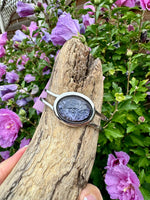 Load image into Gallery viewer, luscious scarves Bracelets Miss Milly Grey Foil Resin Hinged Bangle FB66GYIP
