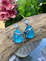 Load image into Gallery viewer, luscious scarves Earrings Miss Milly Iridescent Blue Teardrop Earrings FE748BLIR
