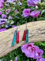Load image into Gallery viewer, luscious scarves Earrings Miss Milly Red and Green Dangly Bar Earrings FE122
