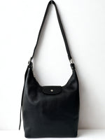 Load image into Gallery viewer, luscious scarves Handbags Black Genuine Italian Leather Shoulder Bag.
