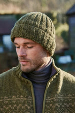 Load image into Gallery viewer, luscious scarves Hats Pachamama Men&#39;s Shetland Roll Back Beanie Moss, Fairtrade, Handmade.
