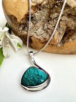 Load image into Gallery viewer, luscious scarves necklace Miss Milly Teal Green Euler Necklace FN753AXIP
