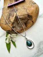 Load image into Gallery viewer, luscious scarves Necklaces Miss Milly Forest Green Teardrop Necklace FN425AXIP
