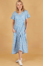 Load image into Gallery viewer, luscious scarves Sarta Women Blue Daisy Print Maxi Wrap Dress with Pockets .
