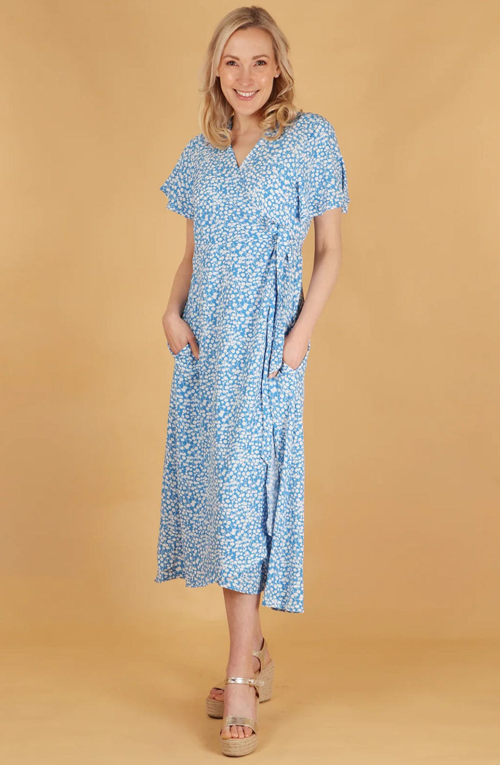 luscious scarves Sarta Women Blue Daisy Print Maxi Wrap Dress with Pockets .