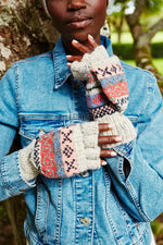 Load image into Gallery viewer, luscious scarves wool gloves Pachamama Ladies Classic Fairisle Glove Mitts, Oatmeal , Handknitted , Fairtrade
