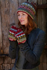 Load image into Gallery viewer, luscious scarves wool gloves Pachamama Ladies Classic Fairisle Glove Mitts, Rust Red , Handknitted , Fairtrade
