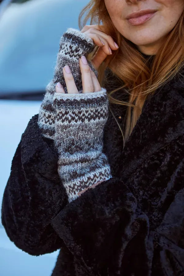 luscious scarves wool handwarmer Pachamama Classic Fairisle Handwarmer Natural, Fairtrade