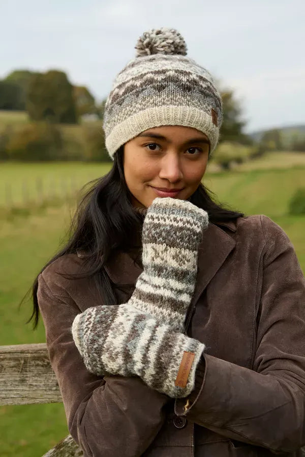 luscious scarves wool handwarmer Pachamama Classic Fairisle Handwarmer Natural, Fairtrade