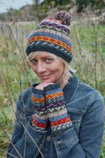 Load image into Gallery viewer, luscious scarves wool handwarmer Pachamama Elveden Handwarmer , Handknitted , Fairtrade
