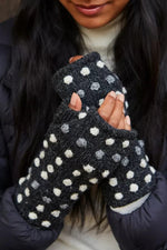 Load image into Gallery viewer, luscious scarves wool handwarmer Pachamama Kew Handwarmer Charcoal , Handmade, Fairtrade
