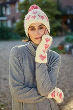 Load image into Gallery viewer, luscious scarves wool handwarmer Pachamama Sweet Heart Hand Warmer , Handmade, Fairtrade.
