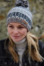 Load image into Gallery viewer, luscious scarves wool hat Pachamama Inveraray (Merino) Beanie Natural
