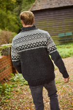 Load image into Gallery viewer, luscious scarves wool jumpers Pachamama Men&#39;s Jorvik Half Zip Charcoal , Fairtrade, Handmade
