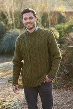 Load image into Gallery viewer, luscious scarves wool jumpers XL/XXL Pachamama Men&#39;s Shetland Sweater Moss , Hand Knitted, Fairtrade
