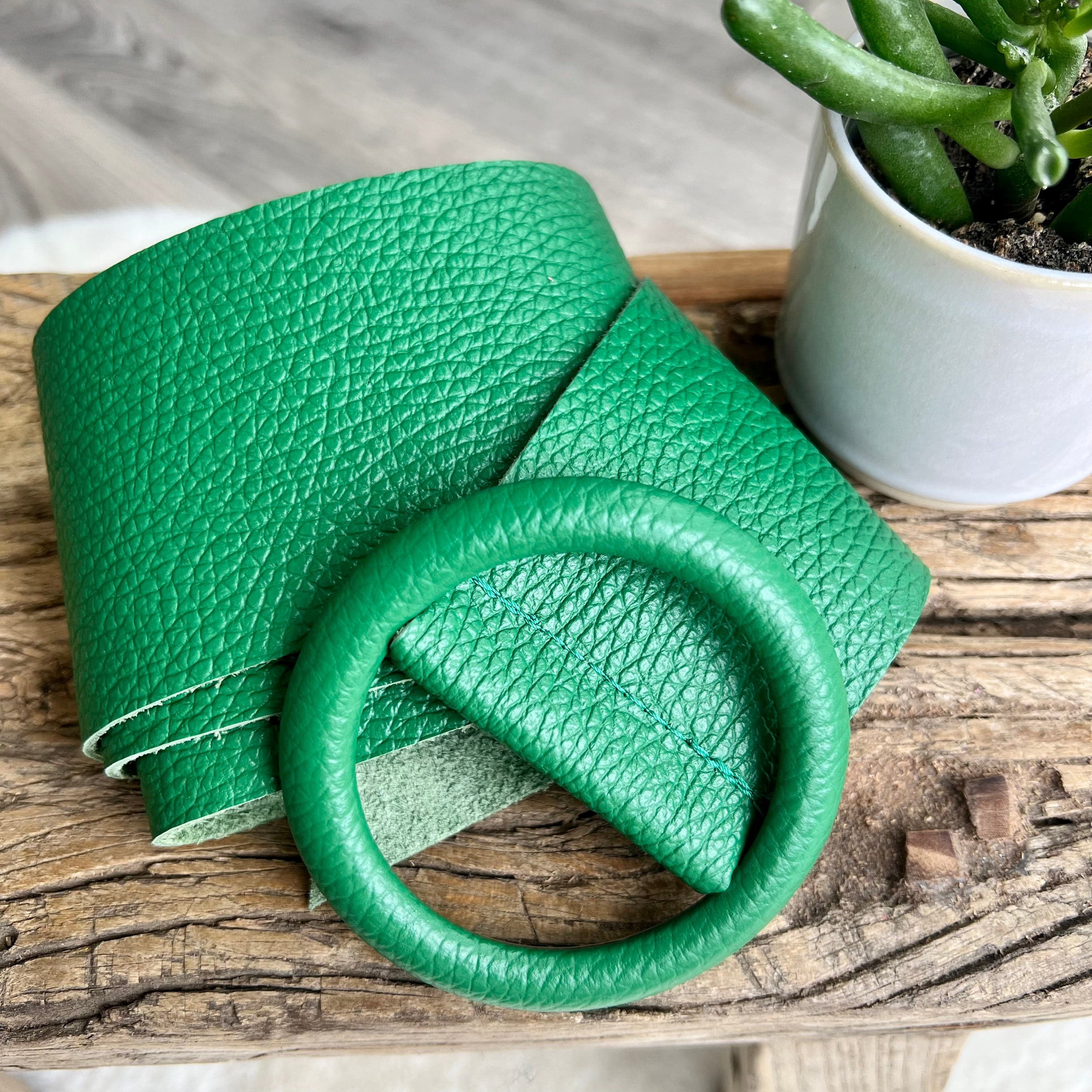 lusciousscarves Belts Green Ladies Leather Circle Buckle Belt