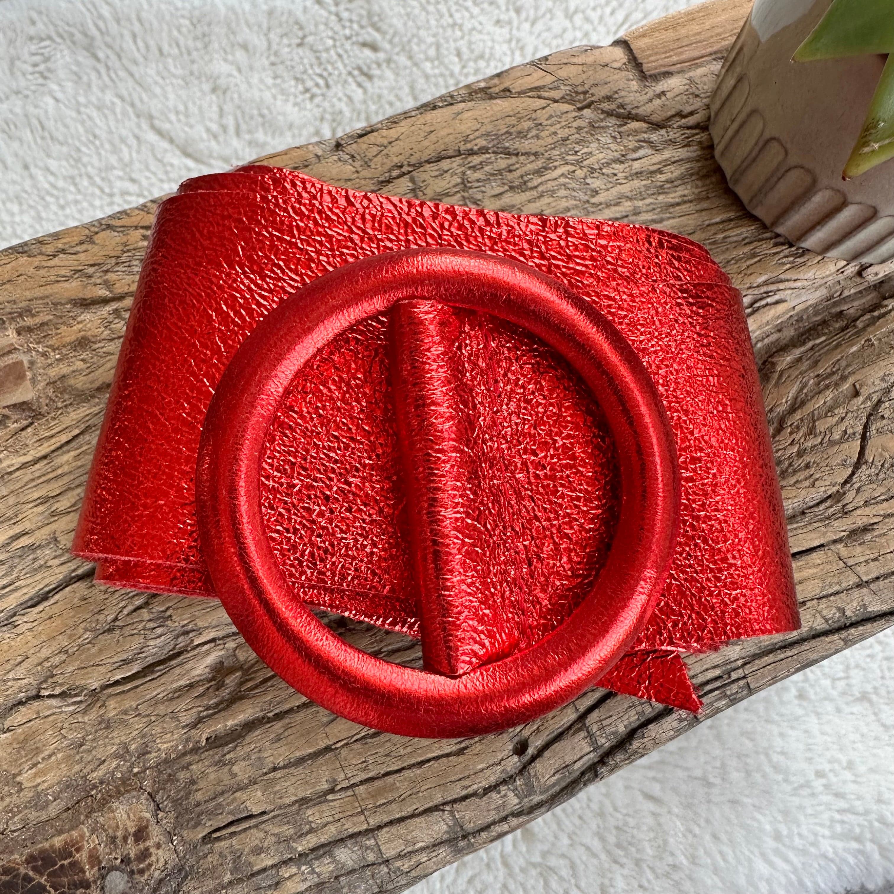 lusciousscarves Belts Red Ladies Metallic Leather Circle Buckle Belt