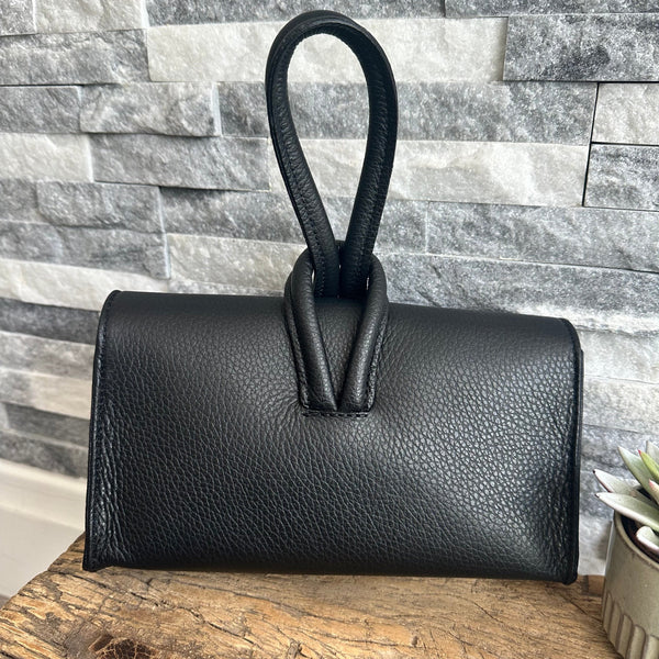 Clutch with handle sales