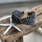Load image into Gallery viewer, lusciousscarves Black Ladies Knotted Animal Print Headband
