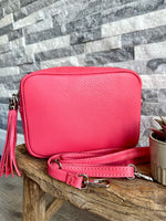 Load image into Gallery viewer, lusciousscarves Coral Italian leather camera bag and strap combo

