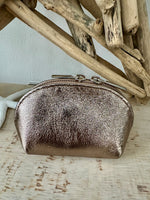 Load image into Gallery viewer, lusciousscarves Handbags Bronze Italian leather coin purse
