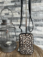Load image into Gallery viewer, lusciousscarves Handbags Italian leather pouch, mini crossbody bag
