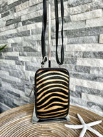 Load image into Gallery viewer, lusciousscarves Handbags Tiger Print Italian leather animal print phone bag
