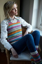 Load image into Gallery viewer, lusciousscarves Large Pachamama Ladies Villarica Tank Top, Hand Knitted , Fair Trade.
