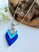 Load image into Gallery viewer, lusciousscarves Miss Milly Cobalt Blue and Mint Resin Necklace . FN531
