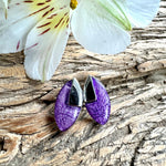 Load image into Gallery viewer, lusciousscarves Miss Milly Lavender and Silver Shield Earrings FE610
