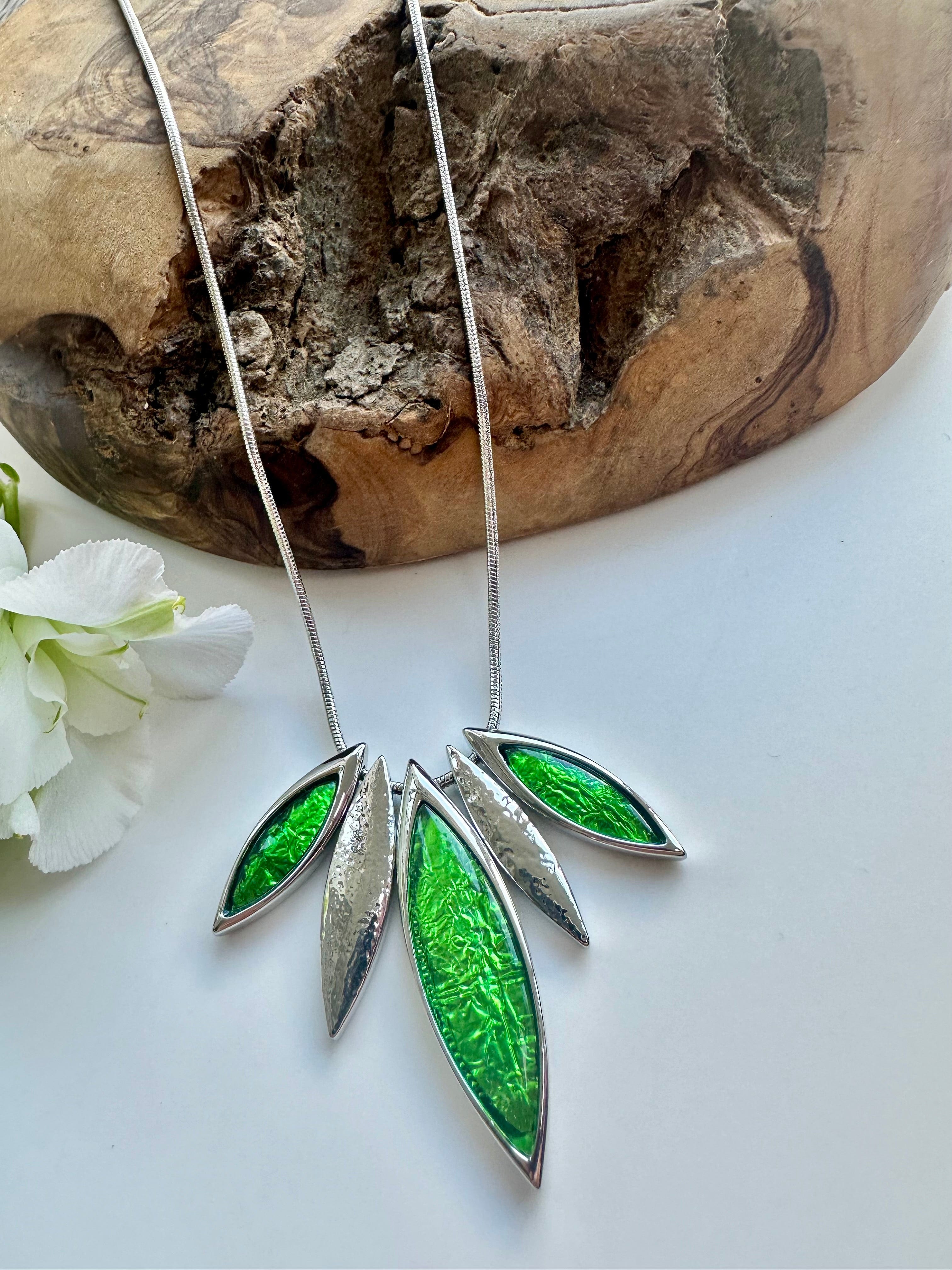 lusciousscarves Miss Milly Lime Green and Silver Resin Leaf Necklace . FN551