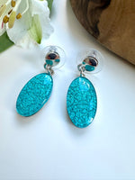 Load image into Gallery viewer, lusciousscarves Miss Milly Turquoise and Silver Oval Earrings . FE625
