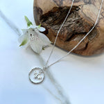 Load image into Gallery viewer, lusciousscarves Necklaces Silver necklace with hoop and bee charm
