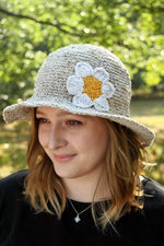 Load image into Gallery viewer, lusciousscarves Pachamama Daisy Hemp/Cotton Sun Hat Natural, Fair Trade, Handmade
