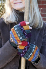 Load image into Gallery viewer, lusciousscarves Pachamama Elveden Glove/Mitts
