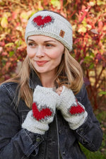 Load image into Gallery viewer, lusciousscarves Pachamama Heart Handwarmer , Oatmeal Grey
