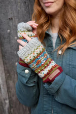 Load image into Gallery viewer, lusciousscarves Pachamama Iona Handwarmers Burgundy, Handknitted Womens
