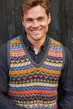 Load image into Gallery viewer, lusciousscarves Pachamama Mens Green Elveden Tank Top, Hand Knitted , Fair Trade
