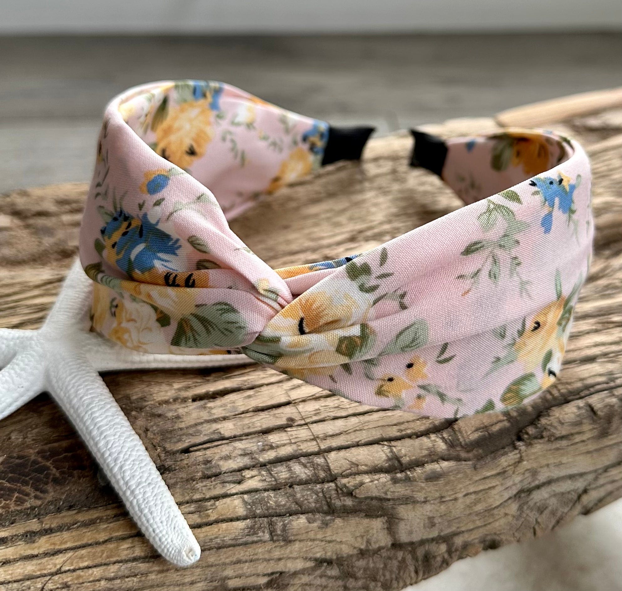 lusciousscarves Pale Pink Ladies Knotted Soft Floral Headband