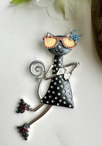 lusciousscarves Quirky Cat Magnetic Brooch , Black and White