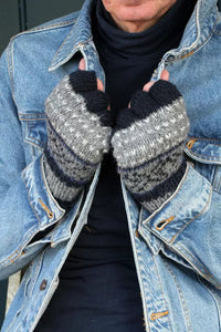 lusciousscarves wool gloves Pachamama Mens Tromso Fingerless Gloves (Navy)