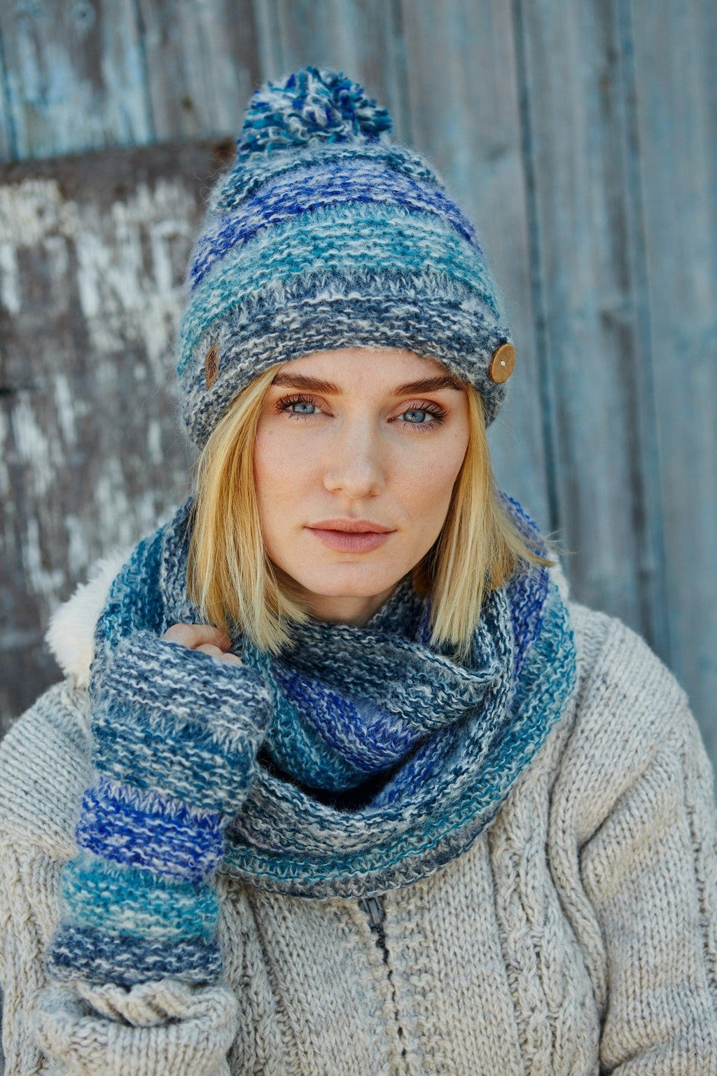 lusciousscarves wool handwarmer Pachamama Sierra Nevada Handwarmer Blue