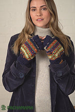 Load and play video in Gallery viewer, Pachamama Colorado Glove Mitts , Womens Handmade, Fairtrade.
